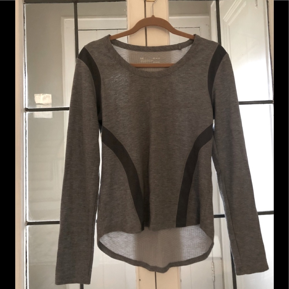 Under Armour Loose Coldgear Long Sleeve Top Med.